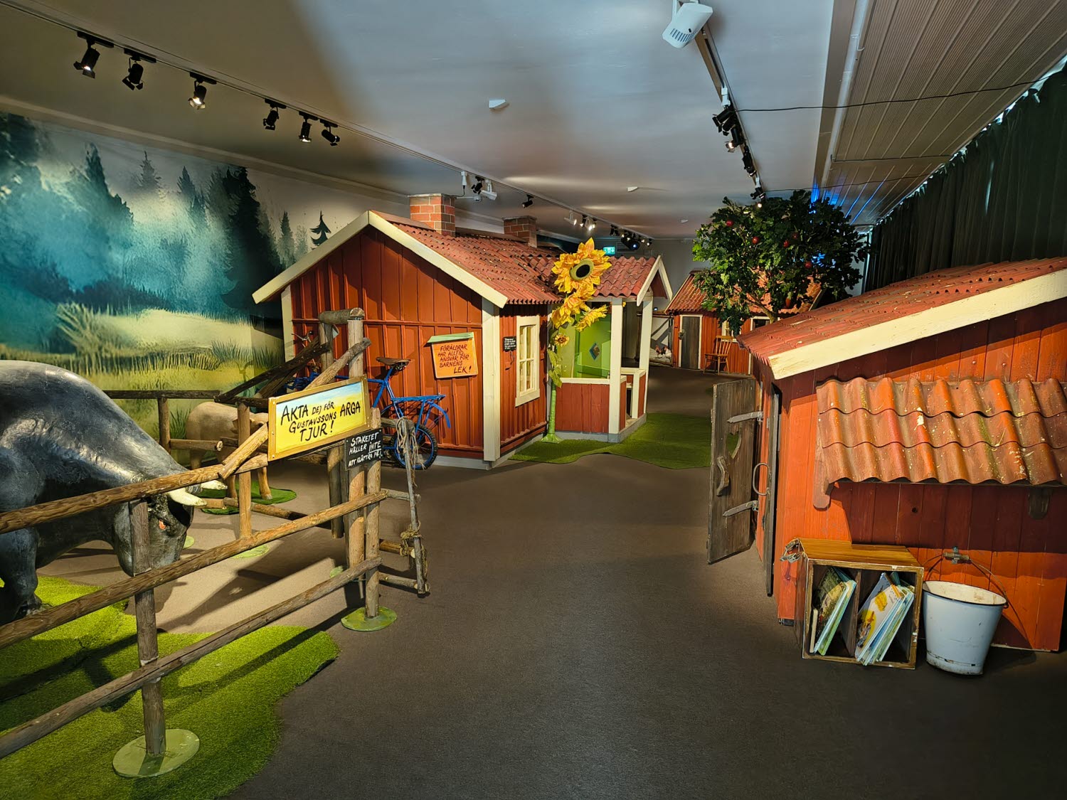 Lekutställningen Hemma hos Pettson & Findus, producerad av Barnutställningar.nu.